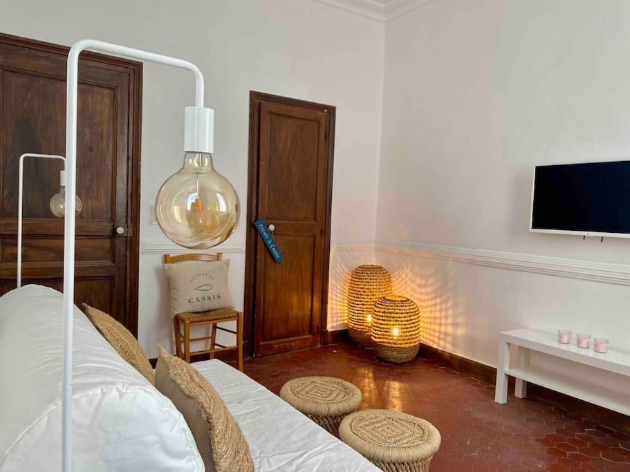 Click! Casa Lamartine Fabulous Ideal Location Walk To All!!! Cassis Buitenkant foto